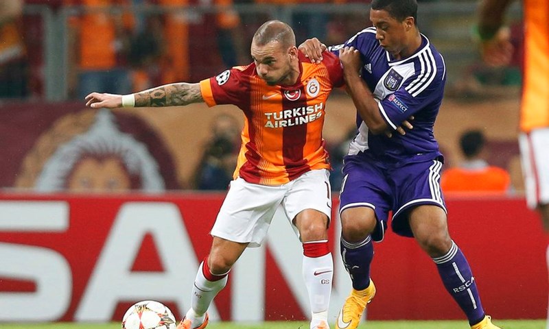 Wesley Sneijder napušta Galatasaray: "Tudor nije želio surađivati sa mnom"