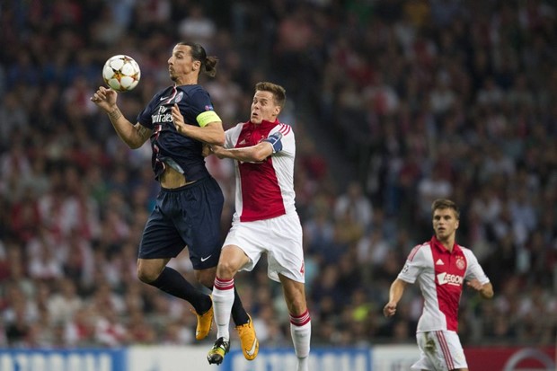 Video: Piqueov gol slomio APOEL, Schöne izborio bod za Ajax protiv PSG-a