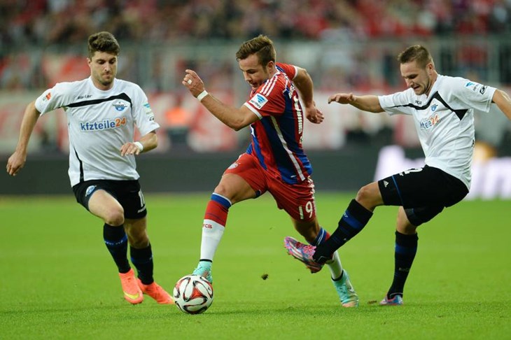 Video: Bayern s četiri gola smijenio Paderborn na vrhu, Schalke slavio u Bremenu