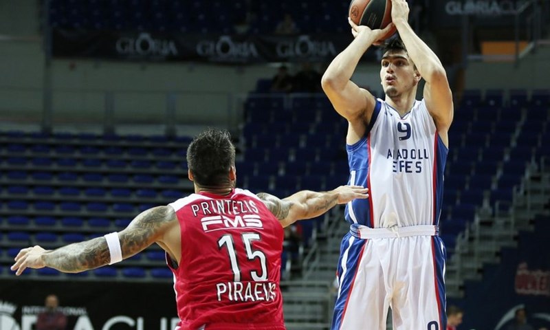Video: CSKA i Olympiakos otvorili Gloria kup pobjedama, Šarić i Draper dvoznamenkasti
