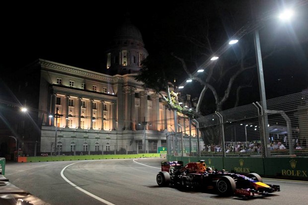 Vettel: "Svaki put kada želim ubrzati ili nešto poduzeti, to se jednostavno ne dogodi"