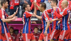 Video: Četiri gola Bayerna, HSV u Dortmundu do prve pobjede