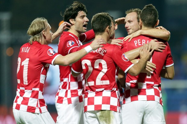 Video: Šest golova raspucane Hrvatske u mreži Azerbajdžana