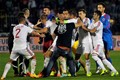 Video: Prekinuta utakmica u Beogradu - navijači Albanije ubacili bespilotnu letjelicu s albanskom zastavom
