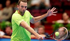 Karlović nedodirljivim servisom svladao Melzera i izborio četvrtfinale