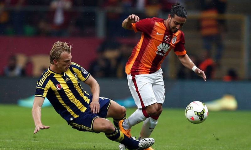 Video: Galatasaray dobio Fenerbahčea na Turk Telekom Areni krasnim golovima Sneijdera