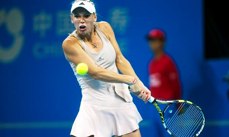 Wozniacki u trosatnoj drami bolja od Šarapove, uvjerljiva Radwanska