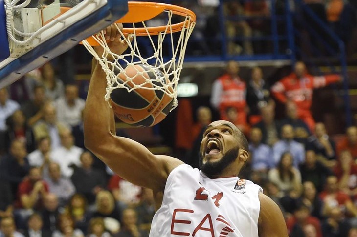 Hackett junak Armanija, Bayern ostao bez šanse za Top 16