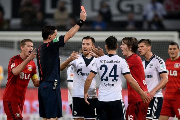 Video: Tin Jedvaj ušao u igru u pobjedi Leverkusena pa dobio izravni crveni karton