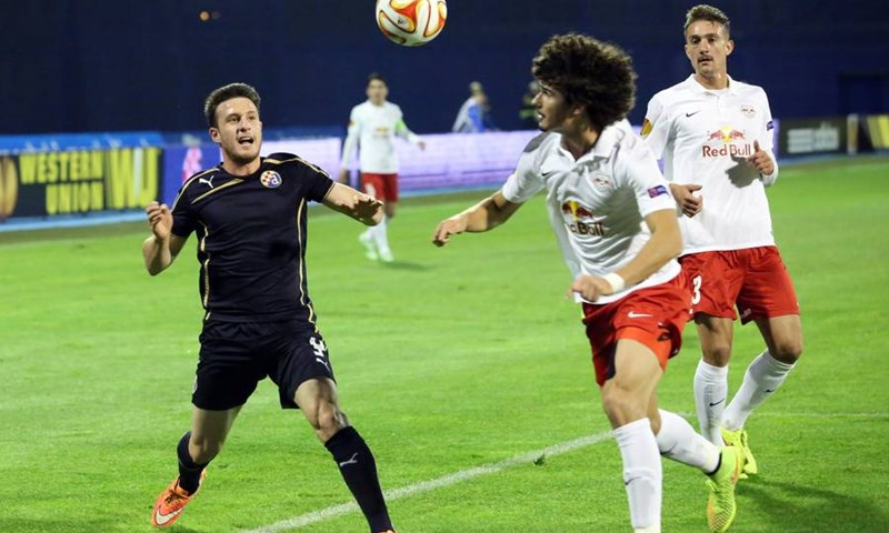 Dinamu stari poznanik, Modri za ulazak u skupinu protiv Red Bull Salzburga