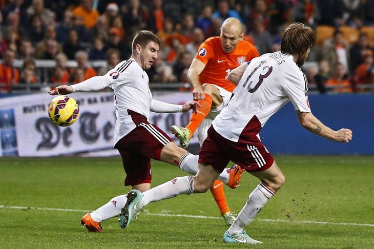 Video: Česima dvoboj neporaženih, Nizozemska napunila mrežu Latvije