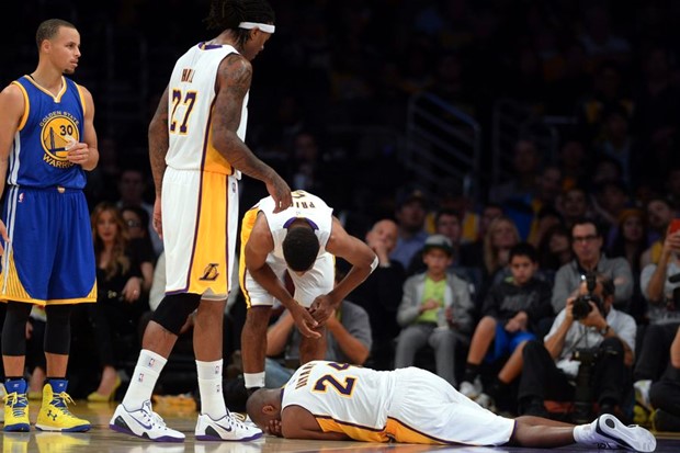 Video: Bryantovih 44 poena nije pomoglo Lakersima u izbjegavanju novog visokog poraza