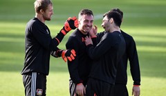 Podolski bliže Wolfsburgu od Shaqirija, Bayer ne pušta Drmića na posudbu