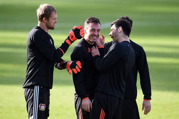 Podolski bliže Wolfsburgu od Shaqirija, Bayer ne pušta Drmića na posudbu