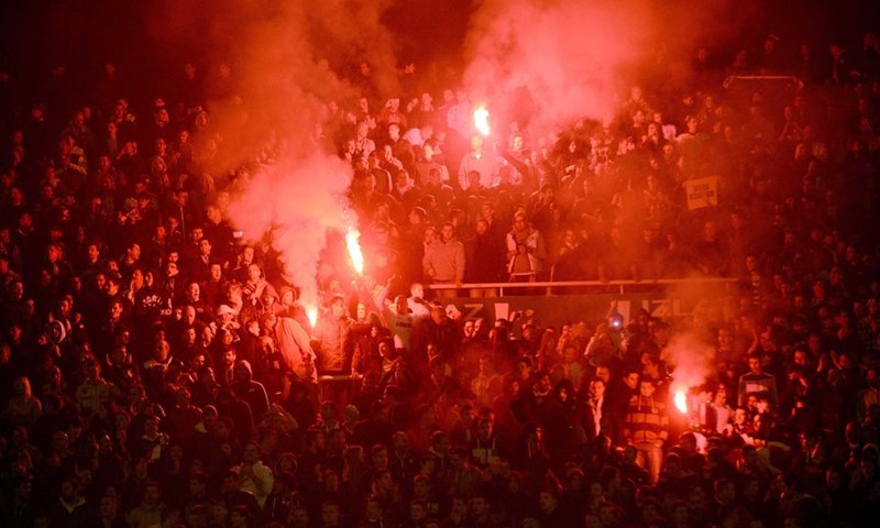 Stadion St. Etiennea zatvoren do daljnjeg zbog velike bakljade