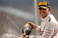 Hamilton: "Neobično, ali bio sam miran. Ova je titula veća od prve", Rosberg: "Bio je bolji"