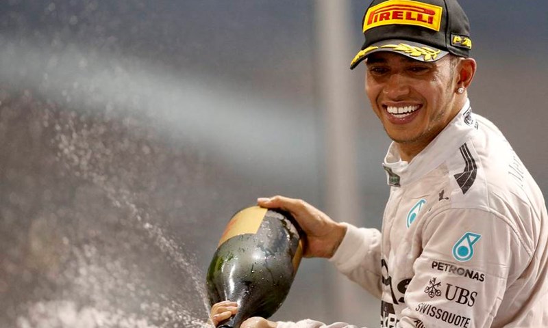 Hamilton: "Neobično, ali bio sam miran. Ova je titula veća od prve", Rosberg: "Bio je bolji"