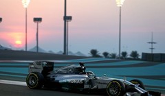 Hamilton: "Nikada nisam imao taj san o vožnji Ferrarija. Mogu voziti Mercedes i obojiti ga u crveno"