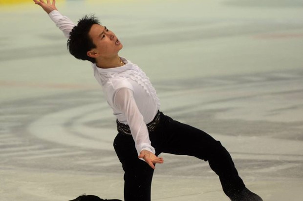 Brončani olimpijac Denis Ten sjajnom izvedbom poveo u Ledenoj