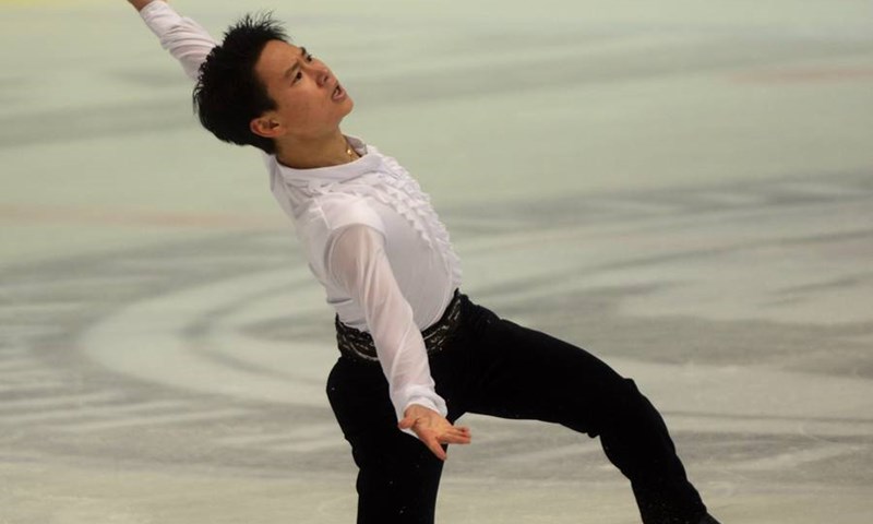 Brončani olimpijac Denis Ten sjajnom izvedbom poveo u Ledenoj