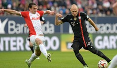 Video: Bayern uraganom u nastavku slomio Augsburg, novi poraz Borussije Dortmund