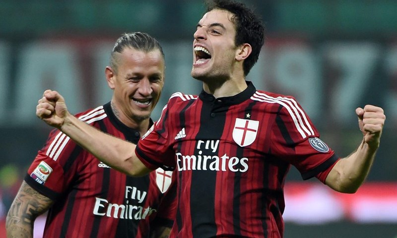 Video: Milan pobjedom nad Napolijem zauzeo mjesto ispred, Fiorentina raspoložena u Ceseni