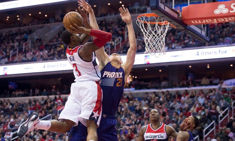 Alex Len napustio Phoenix Sunse, Montrezl Harrell produžio s Clippersima