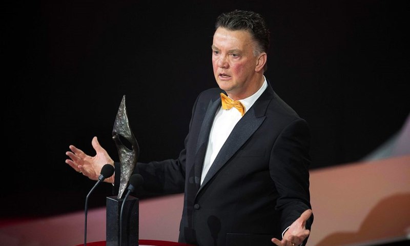 Van Gaal: "Morao sam reagirati jer bi Depay inače potpisao za PSG"