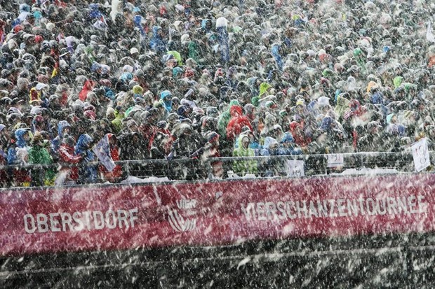 Jak vjetar i gust snijeg odgodili Oberstdorf