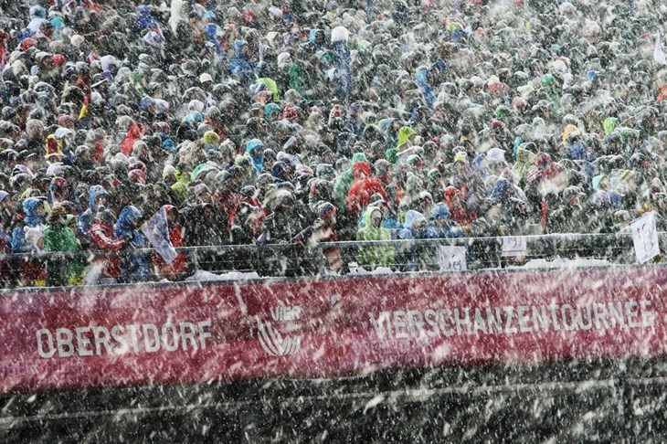 Jak vjetar i gust snijeg odgodili Oberstdorf
