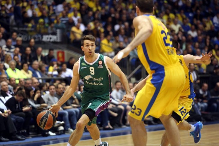 Unicaja se odvojila na vrhu ljestvice nakon slavlja u derbiju, većinom loša večer za Hrvate