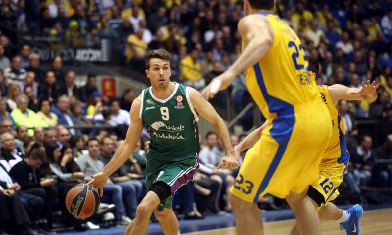 Unicaja se odvojila na vrhu ljestvice nakon slavlja u derbiju, većinom loša večer za Hrvate