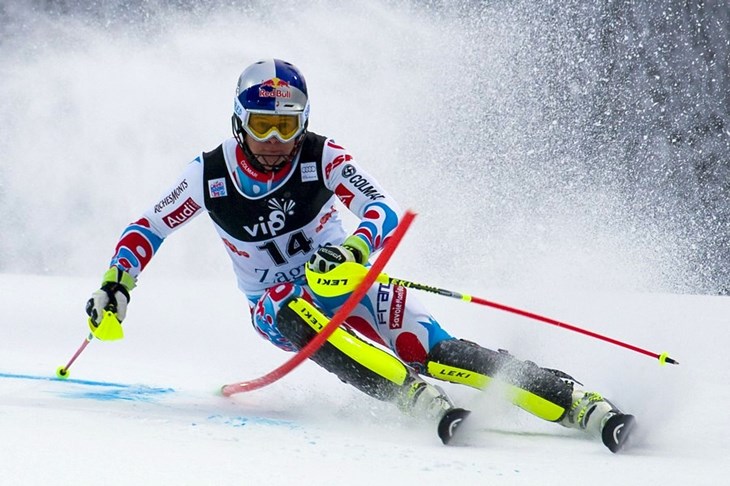 Trostruko slavlje Francuza, Zubčić 17., Zrnčić-Dim 18.