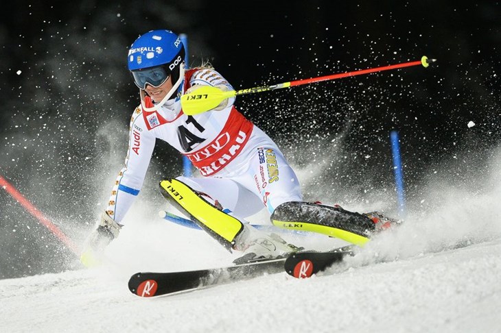 Frida Hansdotter pobjednica noćnog slaloma u Flachauu, Leona Popović nije ušla u drugu vožnju