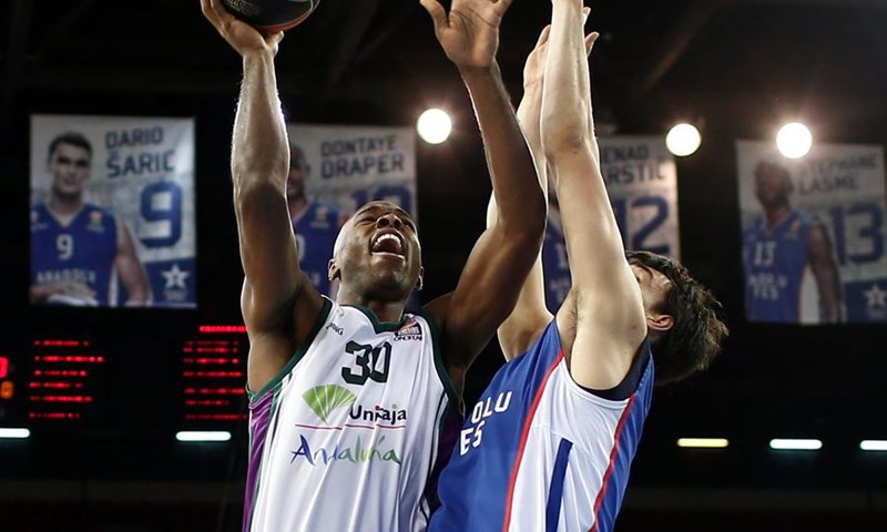 Dario Šarić ostvario double-double u glatkoj pobjedi Anadolu Efesa