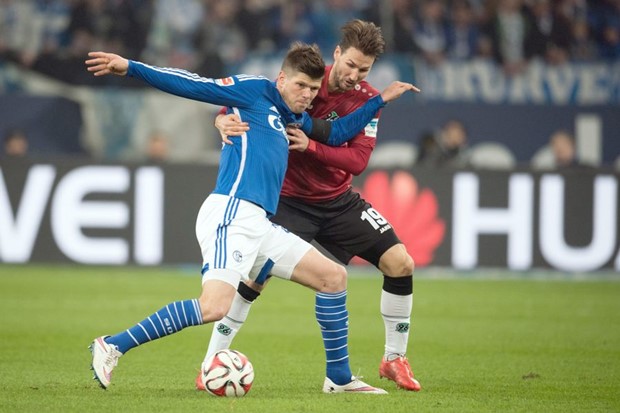 Klaas-Jan Huntelaar zaradio šest utakmica kazne, Schalke se žalio