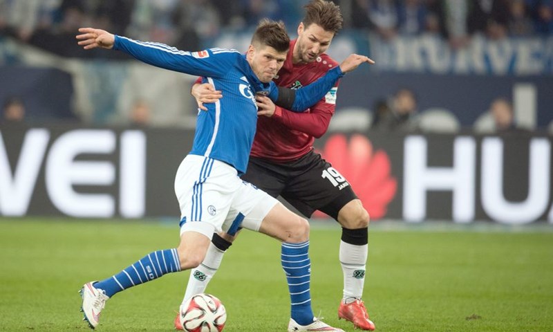 Klaas-Jan Huntelaar zaradio šest utakmica kazne, Schalke se žalio