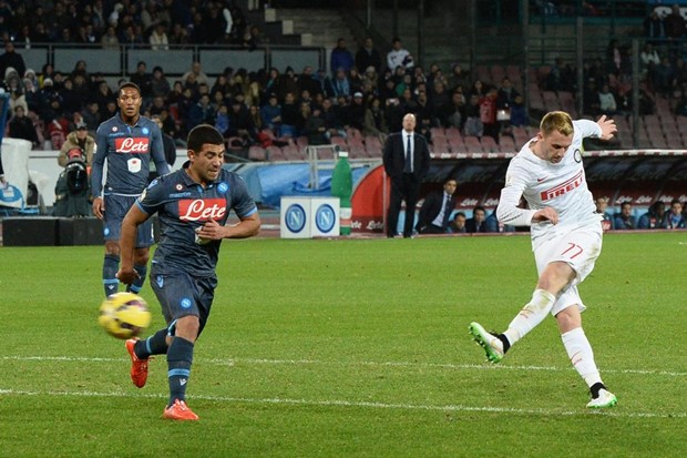 Video: Napoli preko Higuaina u trećoj minuti nadoknade eliminirao Inter