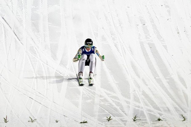 Video: Slovenac Prevc doletio do "nedostižnih" 250 metara i srušio svjetski rekord