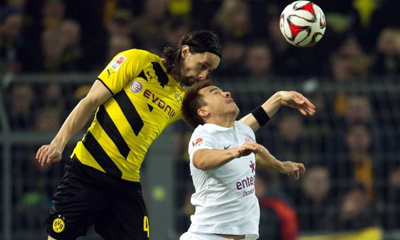 Neven Subotić ostaje u Borussiji (D), nastavlja se čistka u Schalkeu
