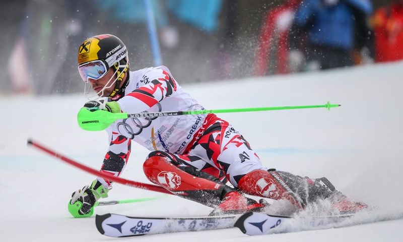 Marcel Hirscher u dobitnoj poziciji nakon prve vožnje slaloma, tri Hrvata u Top 30