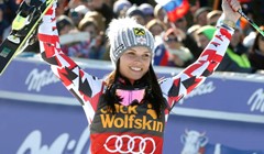 Anna Fenninger spojila dvije dobre utrke i slavila ispred Tine Maze