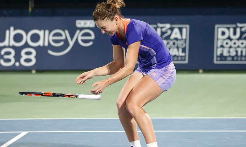 Simona Halep u dva seta do naslova u Dubaiju, Errani i Schmiedlova za trofej u Riju