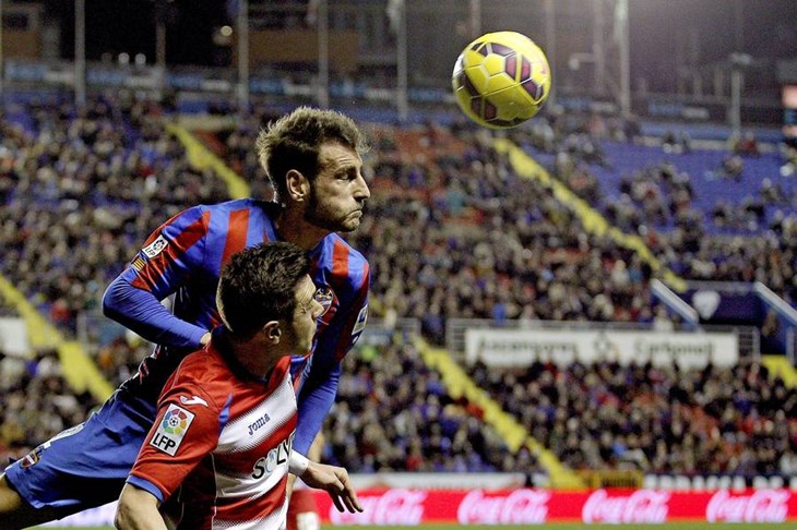 Video: Tri gola, tri crvena i potpuni preokret u zadnjim minutama španjolskog derbija začelja