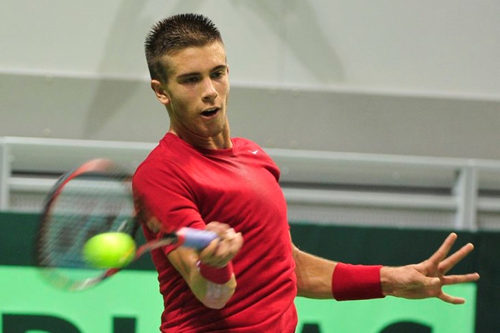 Ćorić propustio dva seta prednosti, Troicki preokretom odveo Srbiju na bod do pobjede