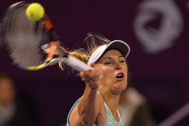 Simona Halep i bez servisa do prolaza, Wozniacki pregazila Španjolku