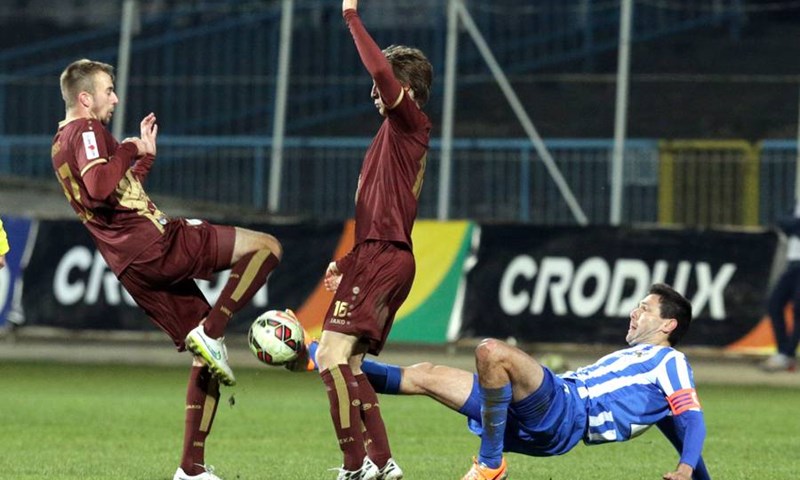 Video: Jerko Leko iz jedanaesterca u 89. minuti srušio Rijeku, Lokomotiva opet ispred Hajduka