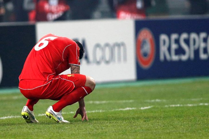 Lovren zbog ozljede prerano napustio igru, Liverpool nastavio s pobjedama