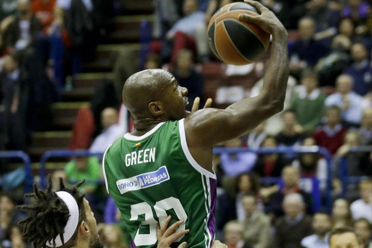 Video: Šarić na rubu double-doublea u Moskvi, Fenerbahče nastavio seriju