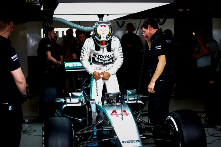 Lewis Hamilton stigao do nove pobjede, Räikkönen iskoristio probleme Rosberga